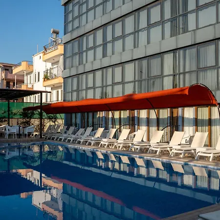 Hotel Velaris Boutique *