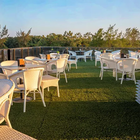 Velaris Boutique Ξενοδοχείο *