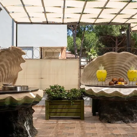 Velaris Boutique * Μπέλεκ