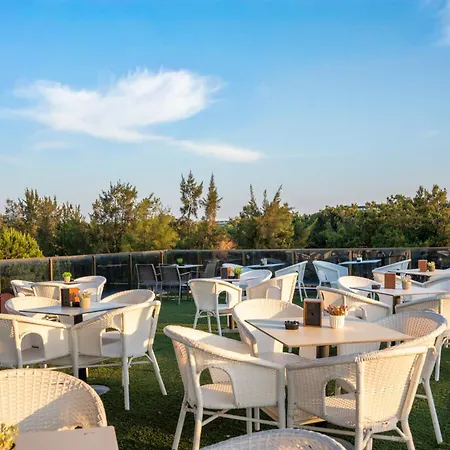 Velaris Boutique Hotel